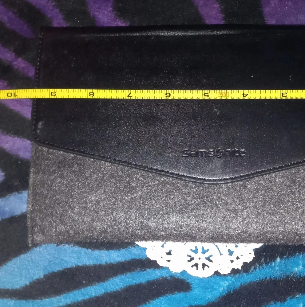 LAST CHANCE SALE ONLY $8 Black & Gray Samsonite Lenovo 7